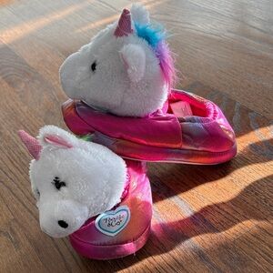 Colorful Unicorn Kids Size 3-4 Plush Slippers